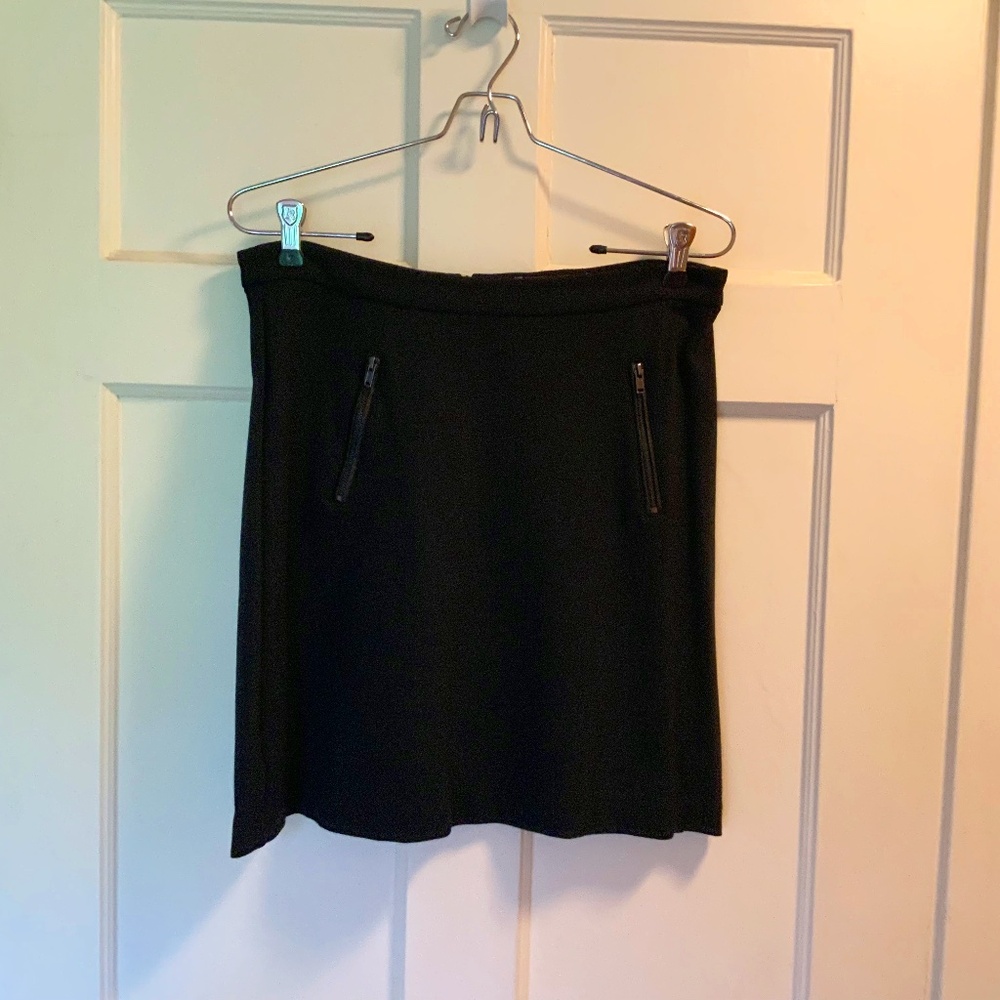 ESPRIT 90’s Y2K Black Short Flare A Line  Skirt Zip Pockets Size Small RARE!